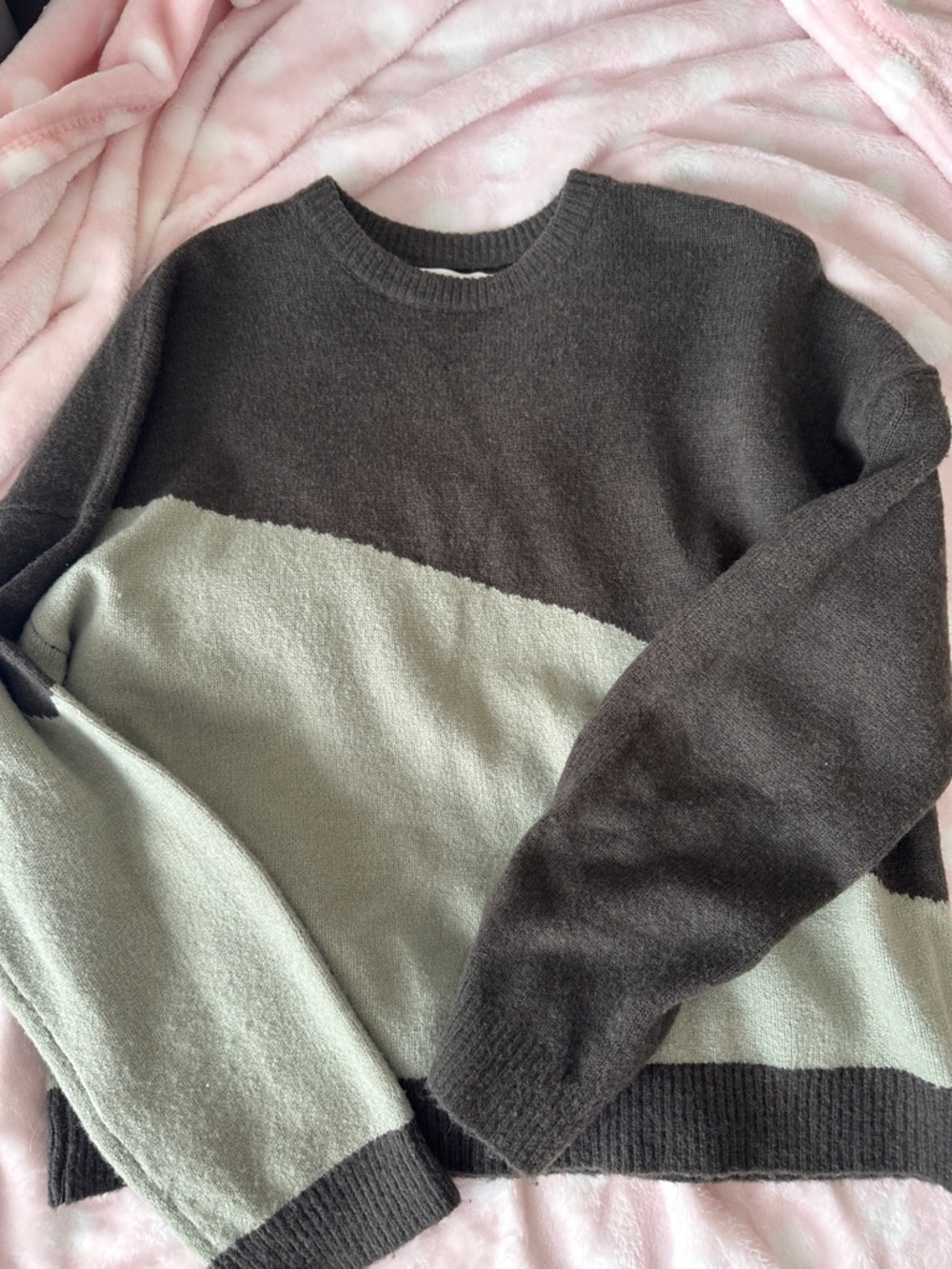OAK + FORT Two-Tone Crewneck Sweater - Dark green & Light Sage